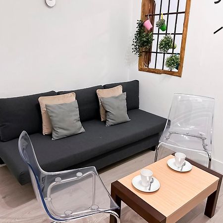 Charming Vibrant Madrid Apartment Luaran gambar