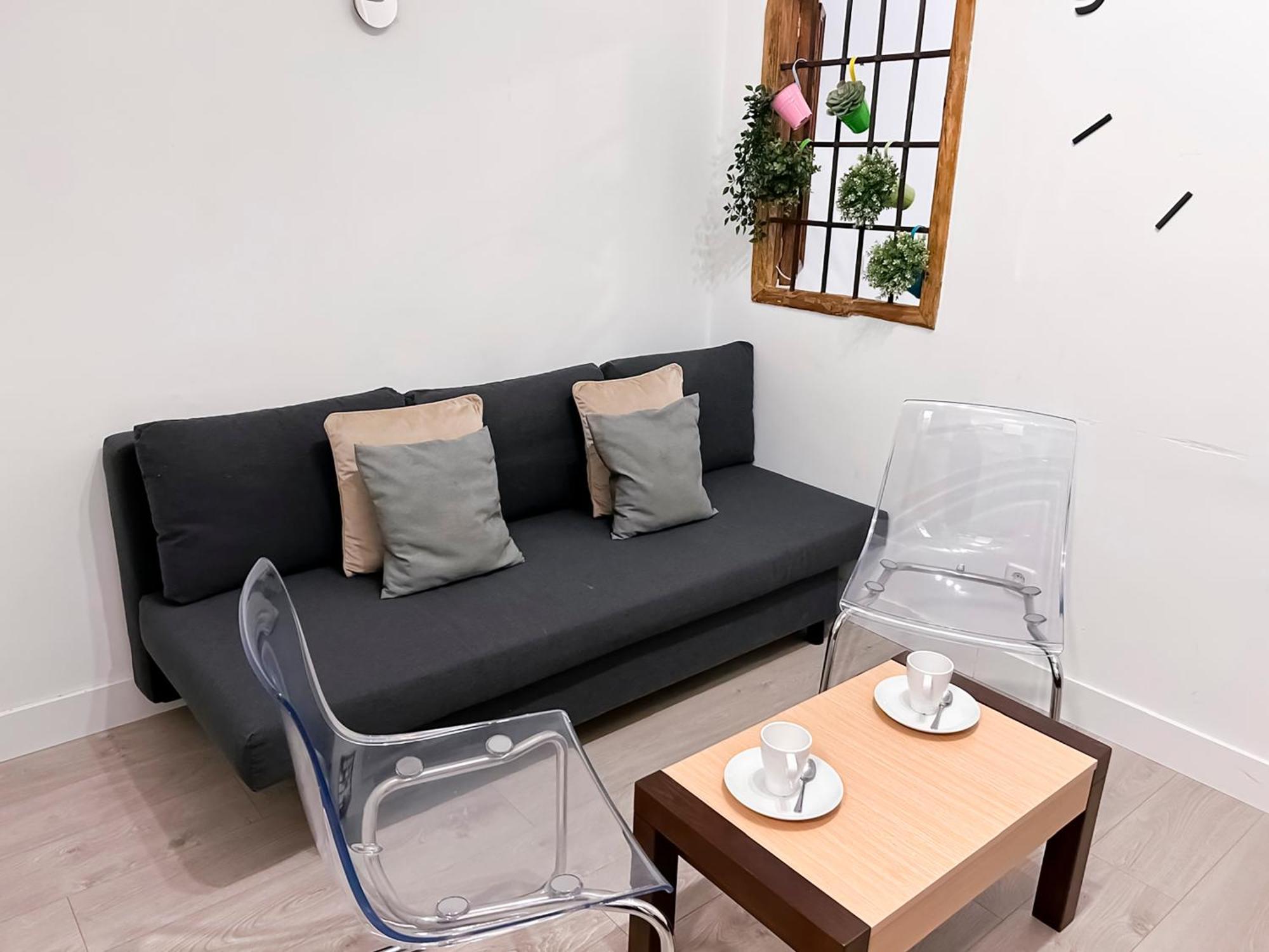 Charming Vibrant Madrid Apartment Luaran gambar